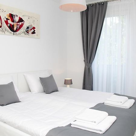 Apartamenty Mariela-Kolobrzeg Z Garazem Esterno foto