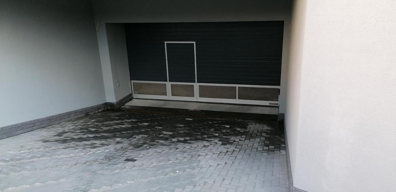 Apartamenty Mariela-Kolobrzeg Z Garazem Esterno foto
