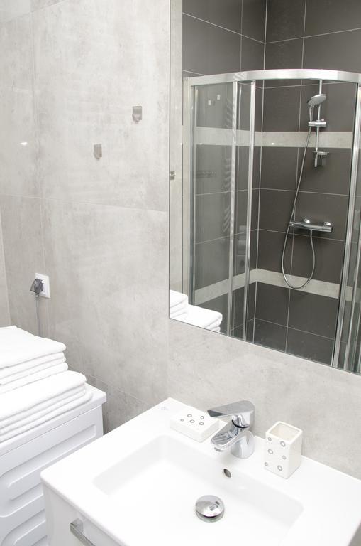 Apartamenty Mariela-Kolobrzeg Z Garazem Esterno foto